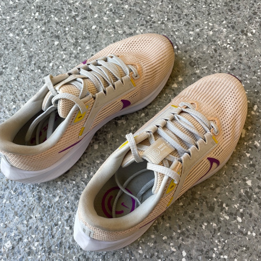 Nike Cream and Purple Athletic Shoes with Cushioned Midsole